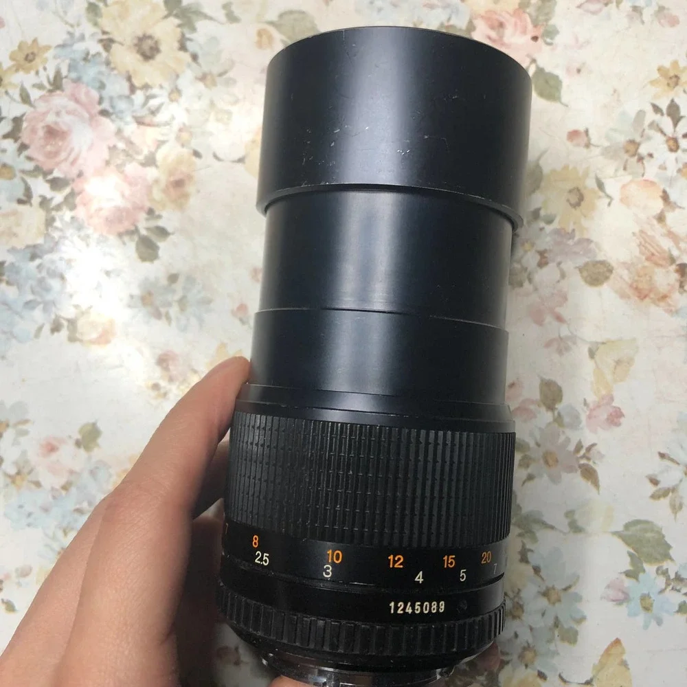 Vintage Made in Japan MD Minolta Celtic 1:2.8 135mm Lens